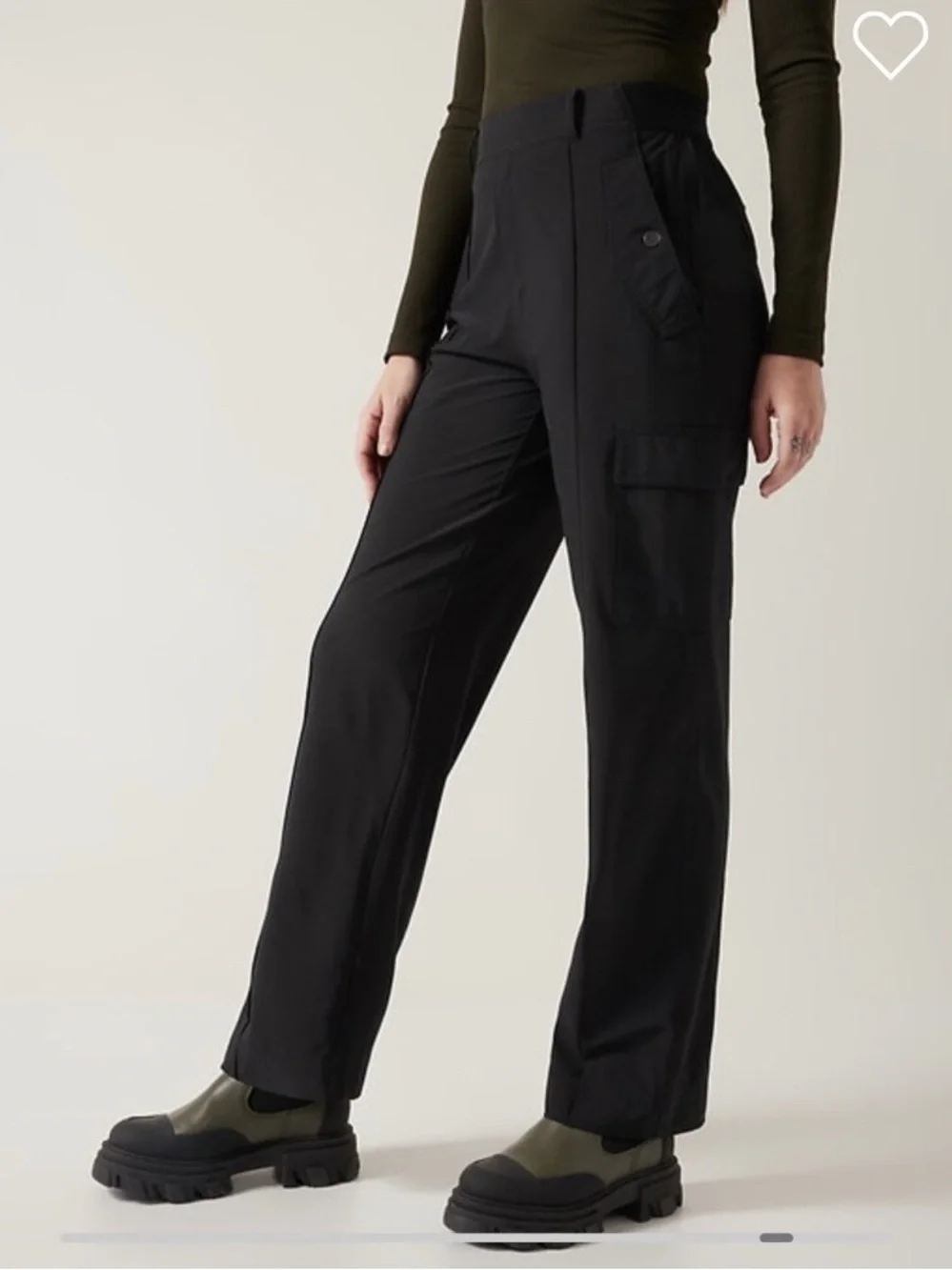 Athleta Vienna Cargo Pant size 4 P in Black